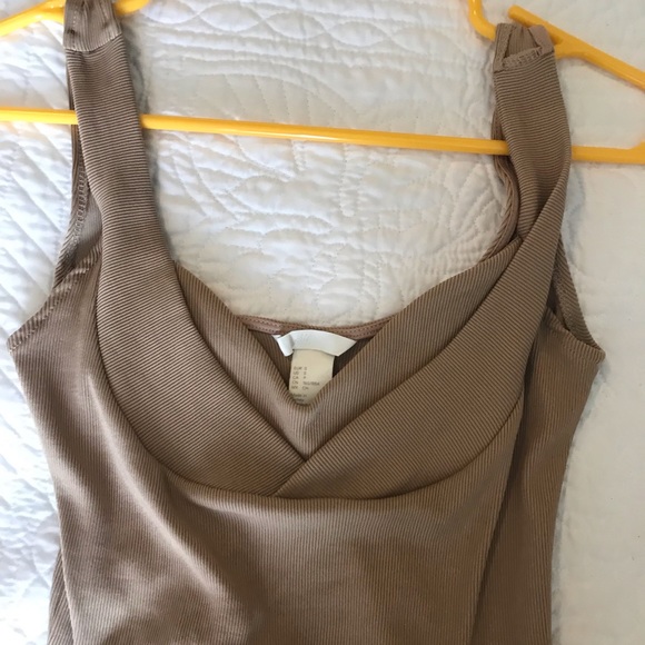 H&M tan bodysuit - Picture 2 of 4